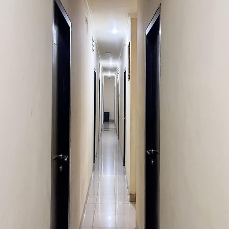 Arcadia Rooms Redpartner Jakarta Exterior photo
