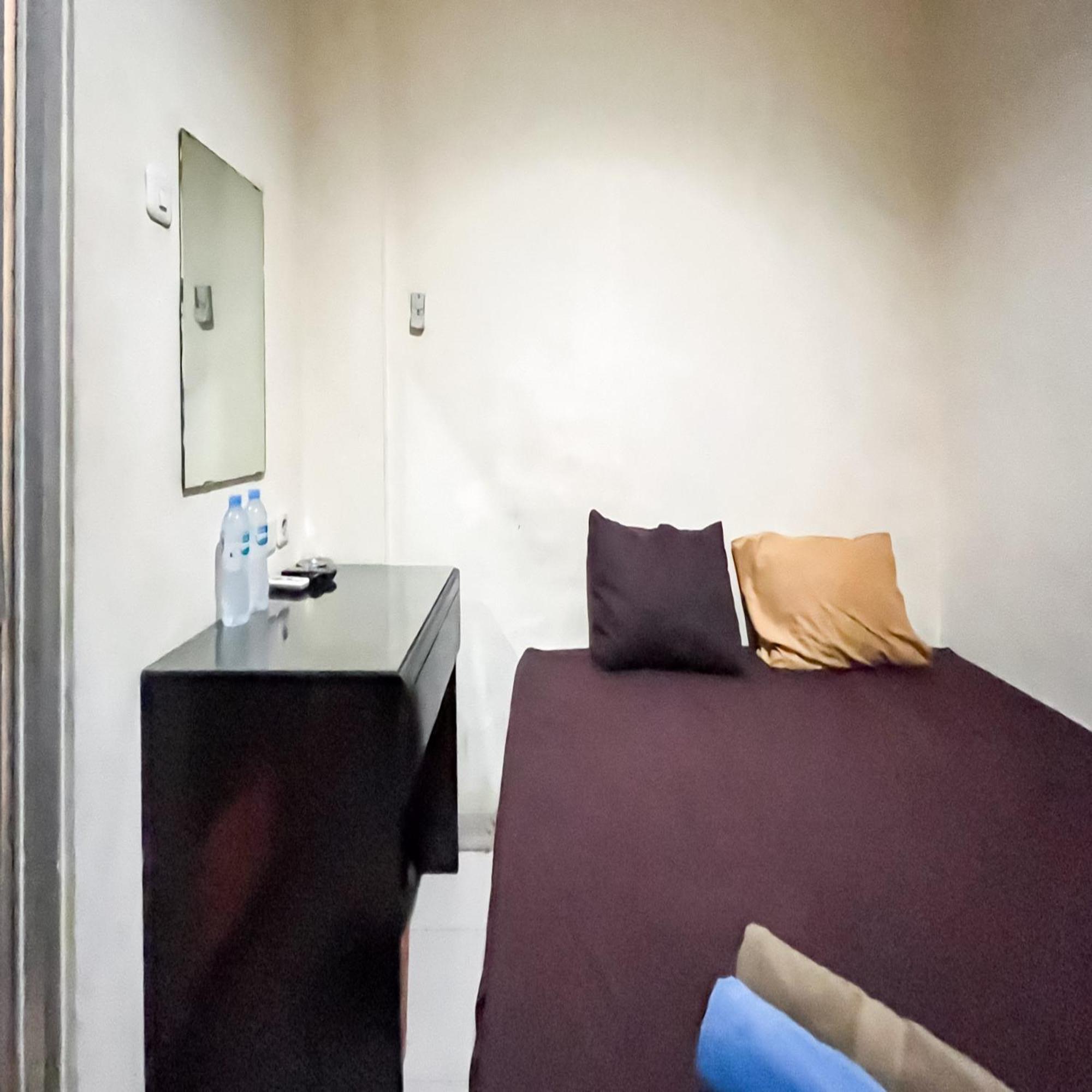 Arcadia Rooms Redpartner Jakarta Exterior photo